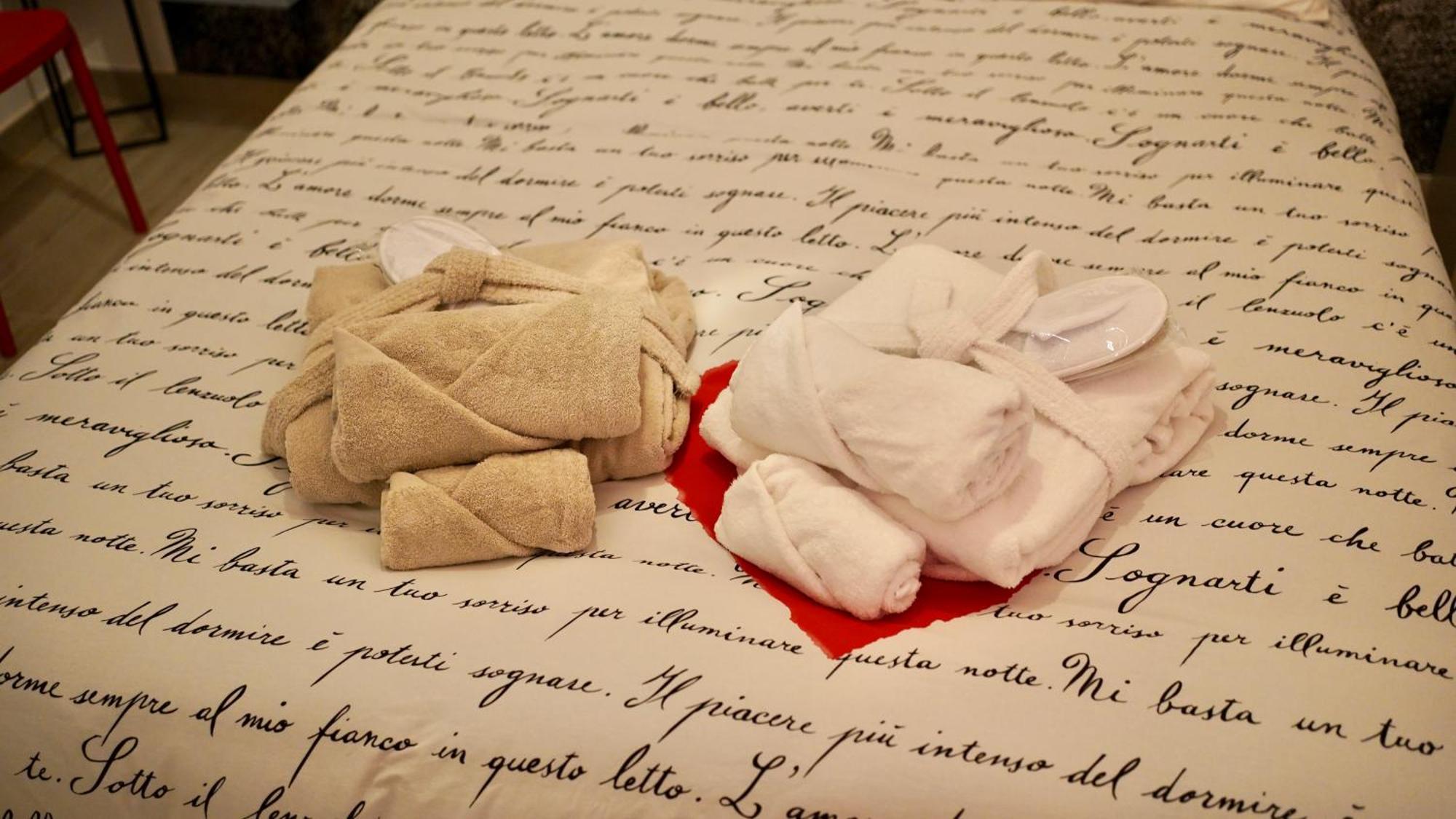 Bed Art Relaxing Suite - Appartamento Con Sauna Love Suite Gallery San Benedetto del Tronto Esterno foto