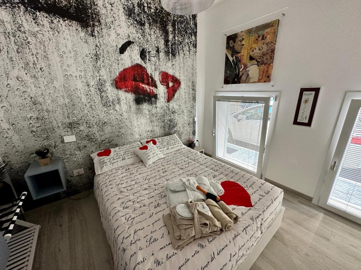 Bed Art Relaxing Suite - Appartamento Con Sauna Love Suite Gallery San Benedetto del Tronto Esterno foto